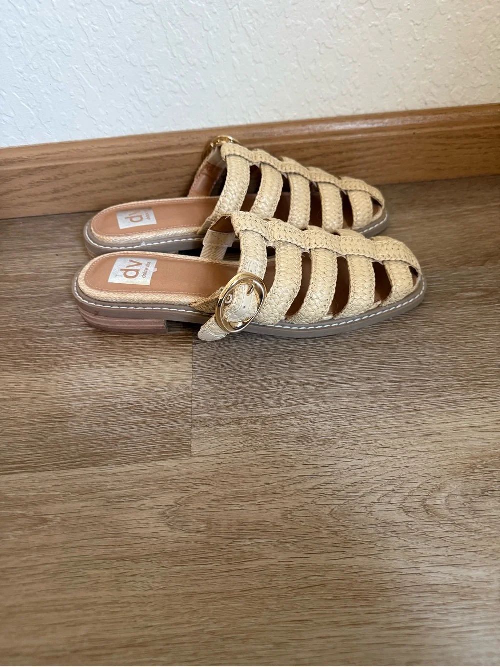 Dolce Vita Falcun Woven Fisherman Strappy Sandals Slip On Womens Size 7.5 Summer - Picture 1 of 5